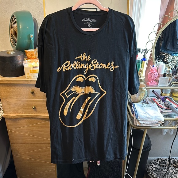 the Rolling Stones Tops - Women’s plus size Rolling Stones t shirt